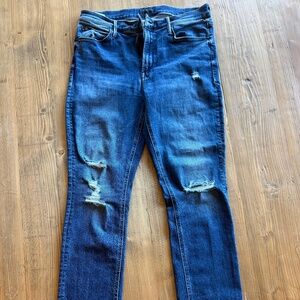 MOTHER Mid Rise Dazzler Ankle Fray - Size 31